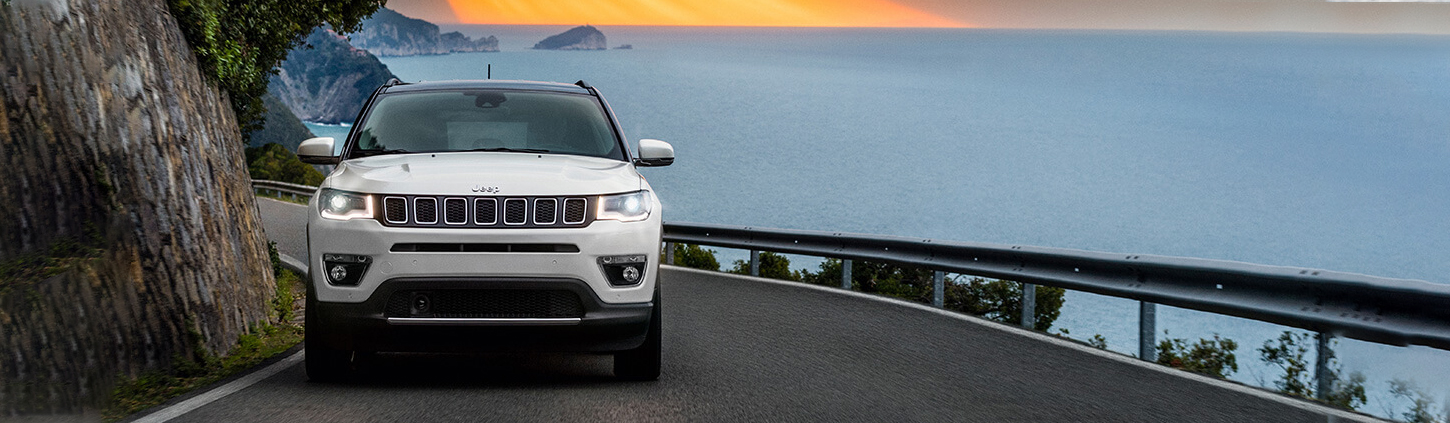 /content/dam/jeep/crossmarket/model/renegade/01_1450X423.jpg